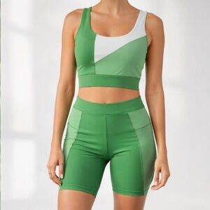 Size M WILO THE LABEL WORKOUT SET GREEN SHORTS TOP RIB NWT